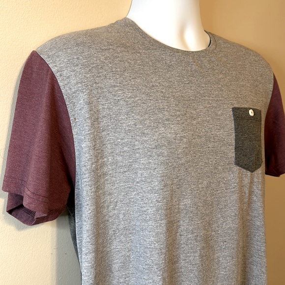 STEEL & JELLY London T-Shirt. Size Large - Picture 7 of 9